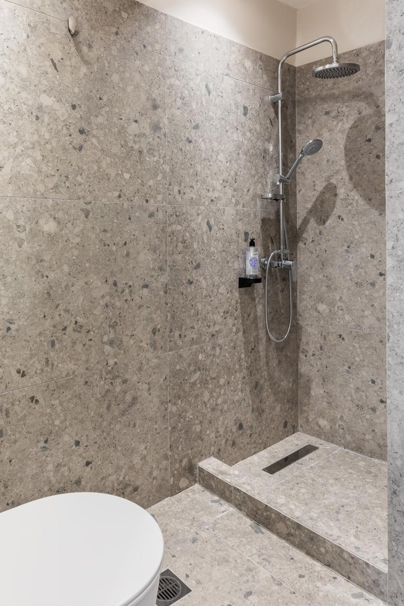Amber Studios & Suites By Halu! Salonicco Esterno foto